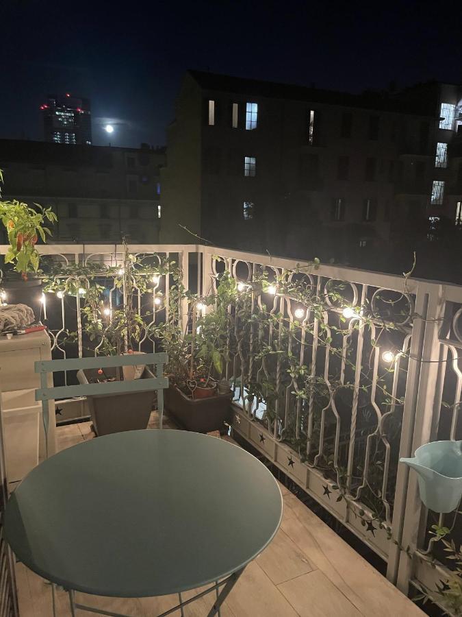 Milano Isola - Bright 2-Room Apartment With Balcony Exterior foto
